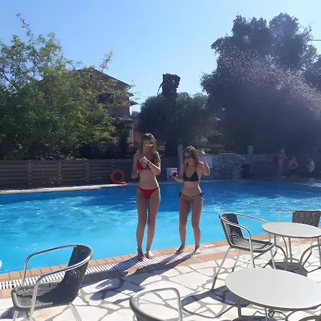 Family 2br - 7 3* Gouvia