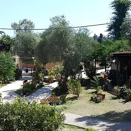 Family 2br - 7 Guest house Gouvia